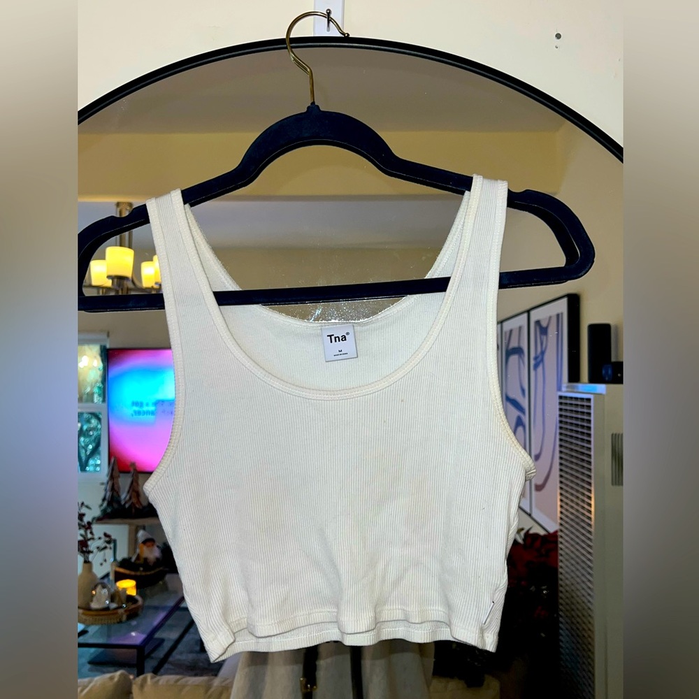 ARITZIA TNA Cropped Tank in size S
